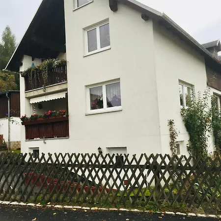 Hartensteiner Straße 14 *